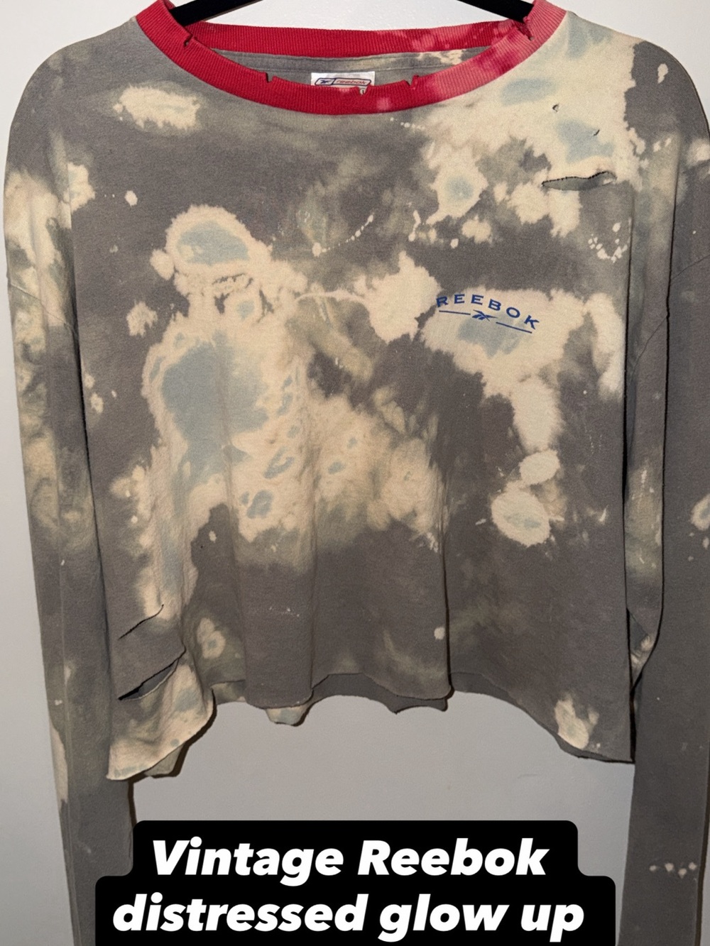 Reebok Women’s Gray Bleach-Dye Cropped Sweatshirt with Red Trim - Picture 2 of 2